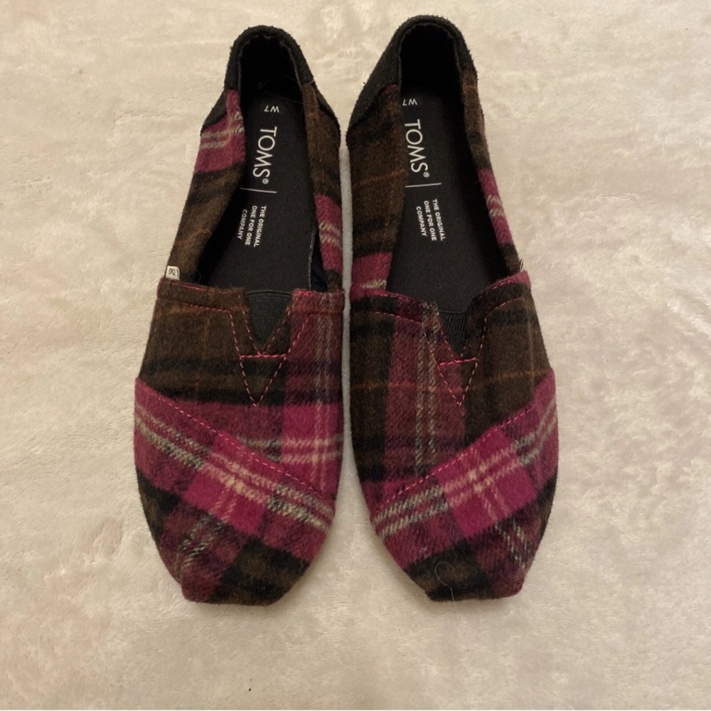 Toms Plaid Flats in Cozy Fuchsia